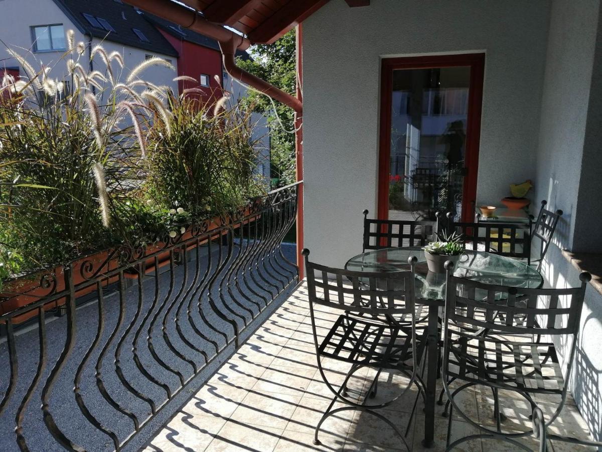 City Center Blue Sky House Постойна Екстериор снимка
