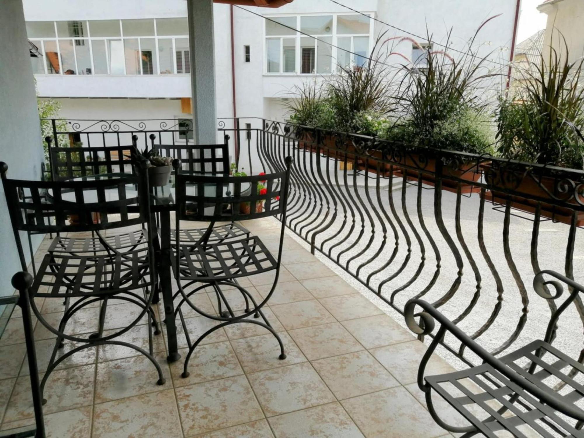 City Center Blue Sky House Постойна Екстериор снимка